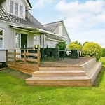 펜션 4 Star In Asperup-by Traum